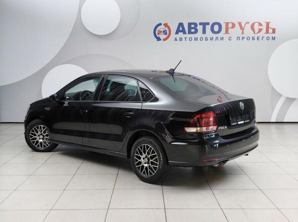 Volkswagen Polo V Рестайлинг с пробегом 2018 года, цена 885 000 рублей, 212000 км, седан, Автокод Объявления