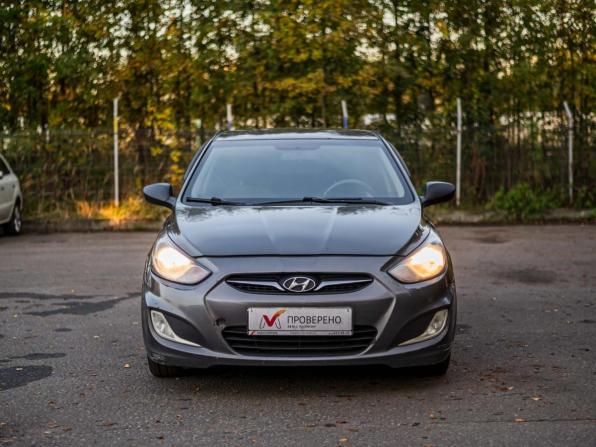 Hyundai Solaris I с пробегом 2012 года, цена 530 000 рублей, 213152 км, седан, Автокод Объявления