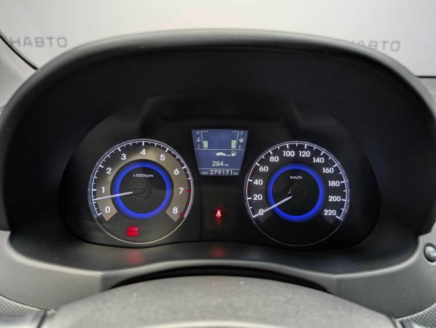 Hyundai Solaris I Москва  - изображение 14