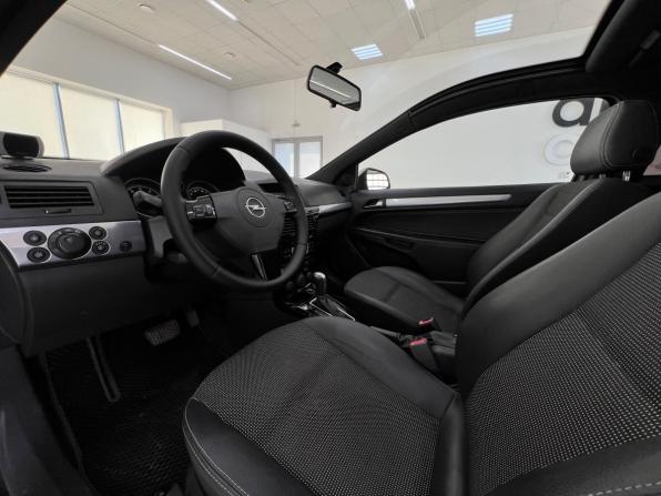 Opel Astra H Рестайлинг с пробегом 2010 года, цена 699 000 рублей, 198640 км, хэтчбек, Автокод Объявления