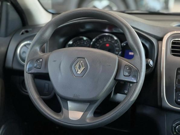 Renault Sandero II с пробегом 2018 года, цена 995 000 рублей, 90072 км, хэтчбек, Автокод Объявления