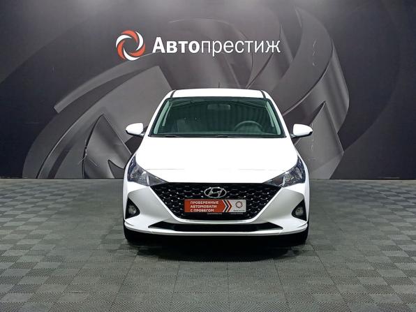 Hyundai Solaris II Рестайлинг с пробегом 2021 года, цена 1 470 000 рублей, 76675 км, седан, Автокод Объявления