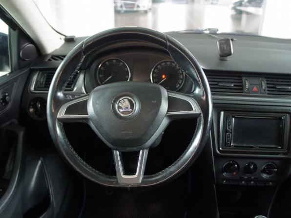 Skoda Rapid I с пробегом 2014 года, цена 689 000 рублей, 284000 км, лифтбек, Автокод Объявления