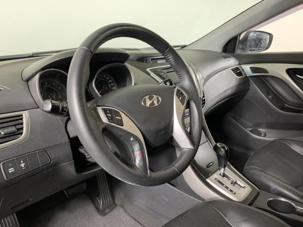 Hyundai Avante V с пробегом 2012 года, цена 715 000 рублей, 234306 км, седан, Автокод Объявления