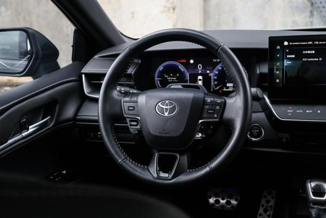 Toyota Camry IX (XV80) China Market с пробегом 2024 года, цена 3 799 000 рублей, 17213 км, седан, Автокод Объявления