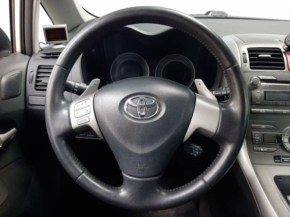 Toyota Auris I с пробегом 2009 года, цена 770 000 рублей, 179654 км, хэтчбек, Автокод Объявления