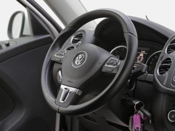 Volkswagen Tiguan I Рестайлинг с пробегом 2013 года, цена 919 000 рублей, 134087 км, внедорожник, Автокод Объявления
