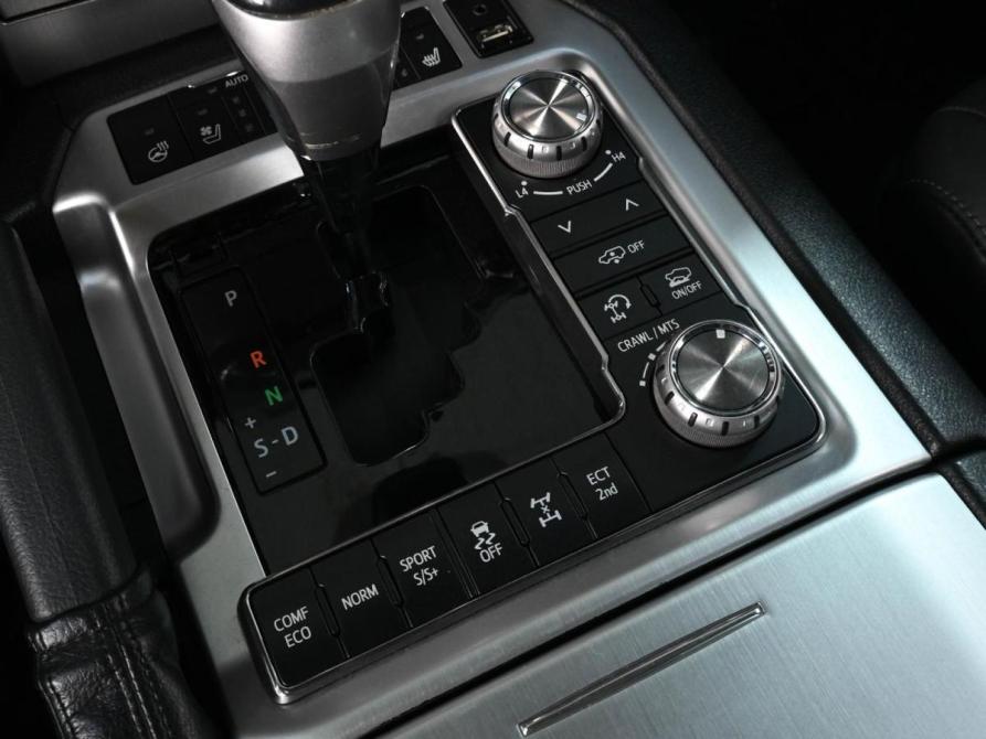 Toyota Land Cruiser 200 Series Рестайлинг 2 Ростов-на-Дону  - изображение 19