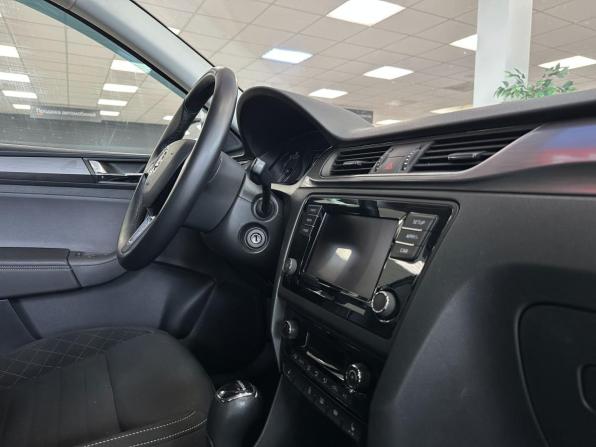 Skoda Rapid I Рестайлинг с пробегом 2018 года, цена 1 430 000 рублей, 87725 км, лифтбек, Автокод Объявления