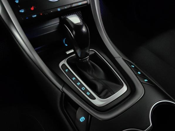 Ford Mondeo V с пробегом 2018 года, цена 1 449 000 рублей, 274000 км, универсал, Автокод Объявления