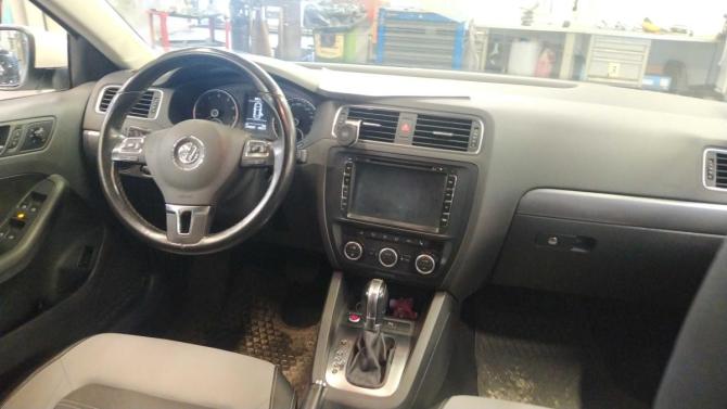 Volkswagen Jetta VI с пробегом 2014 года, цена 857 000 рублей, 215967 км, седан, Автокод Объявления