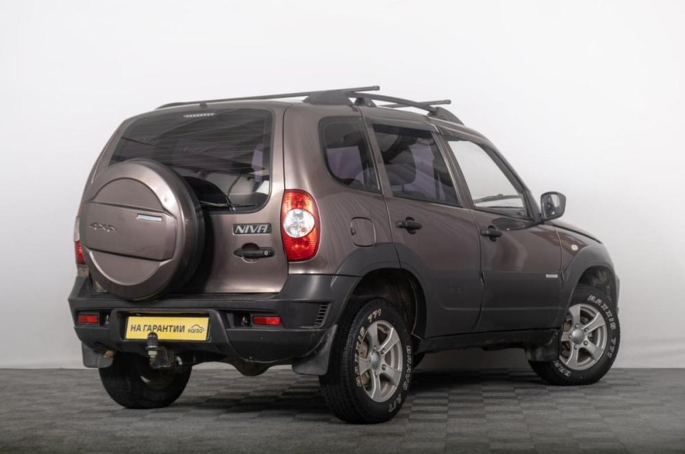 Chevrolet Niva I Рестайлинг Томск  - изображение 7