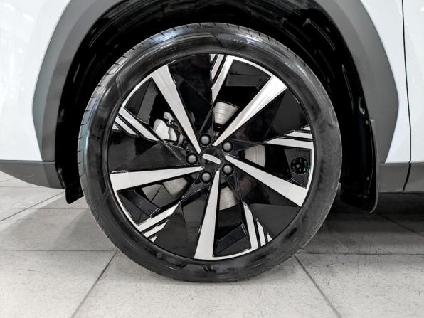 Geely Atlas II с пробегом 2024 года, цена 3 100 000 рублей, 15923 км, внедорожник, Автокод Объявления