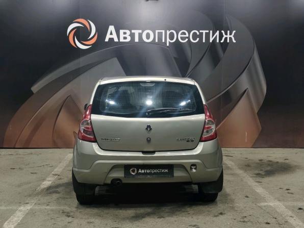 Renault Sandero I с пробегом 2010 года, цена 350 000 рублей, 437000 км, хэтчбек, Автокод Объявления