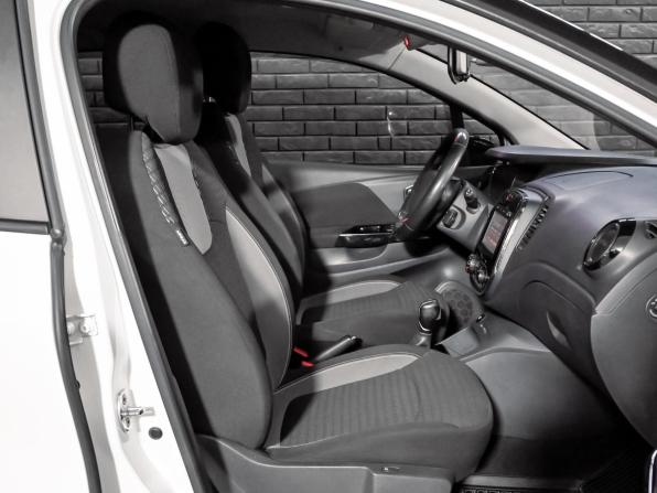 Renault Kaptur I с пробегом 2017 года, цена 1 400 000 рублей, 198764 км, внедорожник, Автокод Объявления