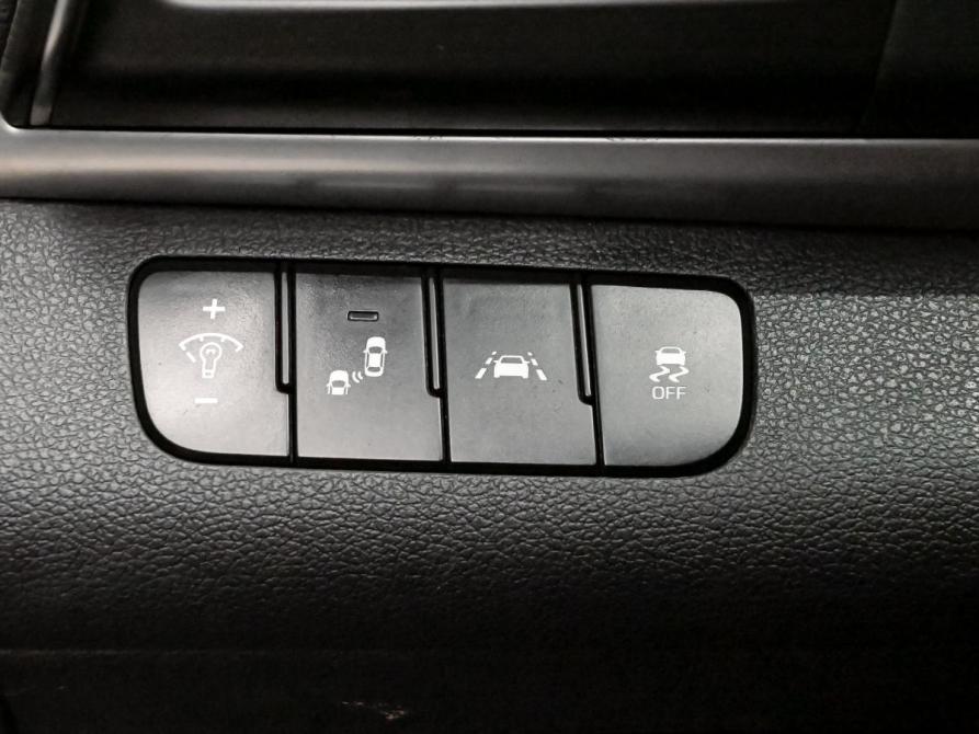Hyundai Elantra VI (AD) Рестайлинг Екатеринбург  - изображение 13