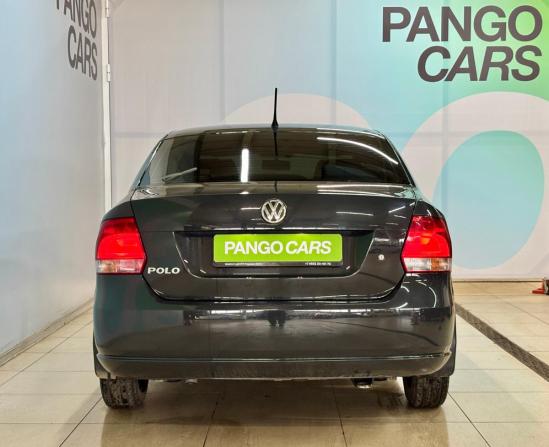 Volkswagen Polo V Рестайлинг с пробегом 2015 года, цена 950 000 рублей, 58900 км, седан, Автокод Объявления