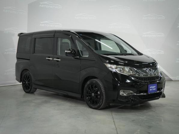 Honda Stepwgn V с пробегом 2017 года, цена 2 090 000 рублей, 97828 км, минивэн, Автокод Объявления