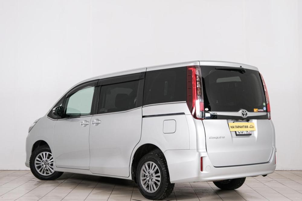 Toyota Esquire I Красноярск  - изображение 5