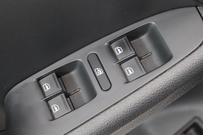 Volkswagen Jetta VI Рестайлинг с пробегом 2015 года, цена 1 168 000 рублей, 151280 км, седан, Автокод Объявления