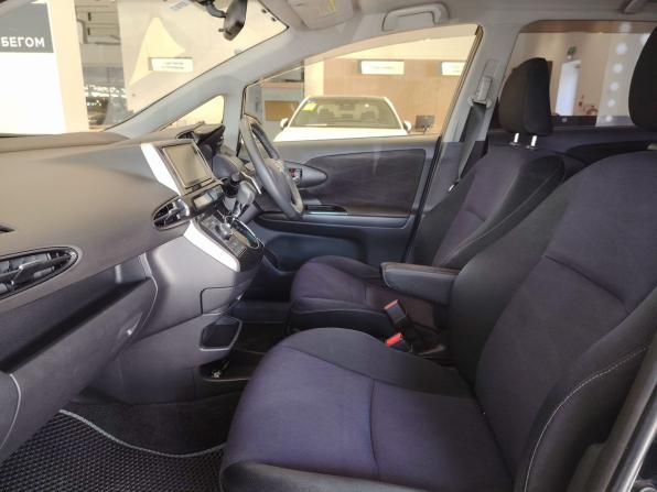 Toyota Wish II Рестайлинг с пробегом 2012 года, цена 1 280 000 рублей, 160000 км, минивэн, Автокод Объявления