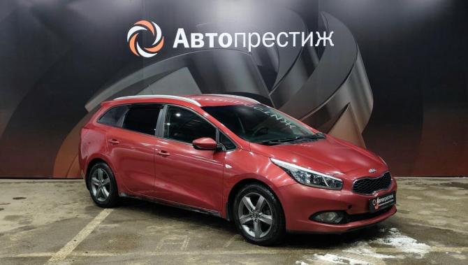 Kia Ceed II с пробегом 2012 года, цена 820 000 рублей, 202445 км, универсал, Автокод Объявления