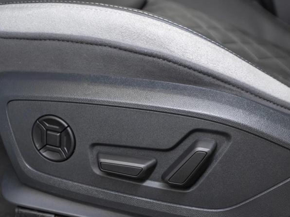 Audi Q3 II (F3) с пробегом 2025 года, цена 4 200 000 рублей, 45 км, внедорожник, Автокод Объявления