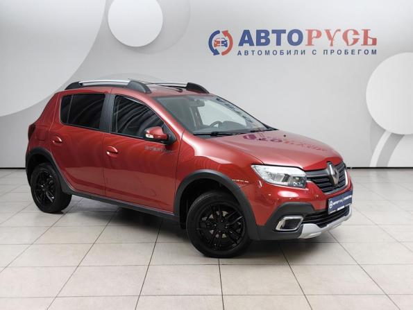 Renault Sandero II Рестайлинг с пробегом 2022 года, цена 1 435 000 рублей, 46398 км, хэтчбек, Автокод Объявления