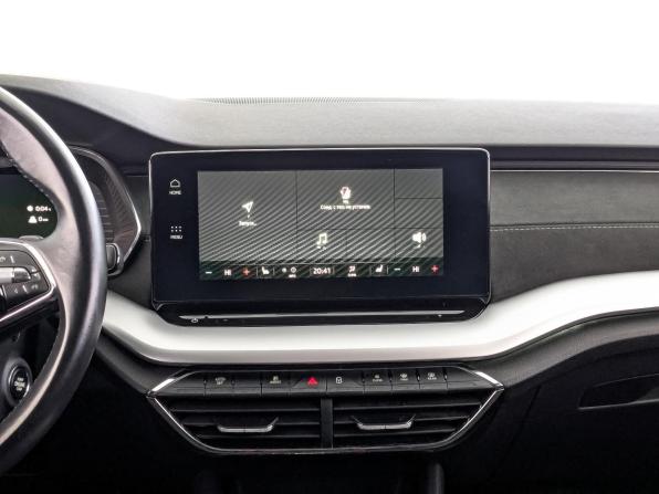 Skoda Octavia IV (A8) с пробегом 2021 года, цена 2 199 000 рублей, 101847 км, лифтбек, Автокод Объявления