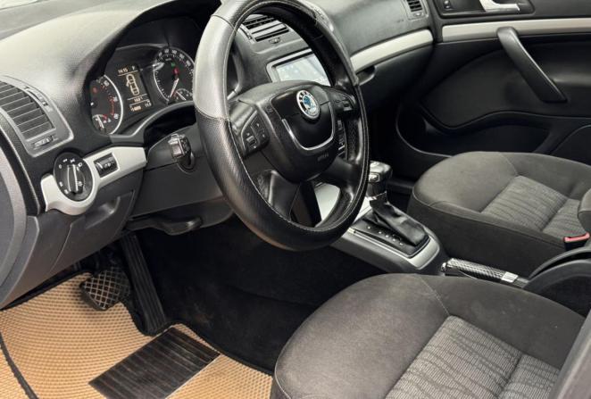 Skoda Octavia II (A5) Рестайлинг с пробегом 2011 года, цена 650 000 рублей, 214244 км, универсал, Автокод Объявления