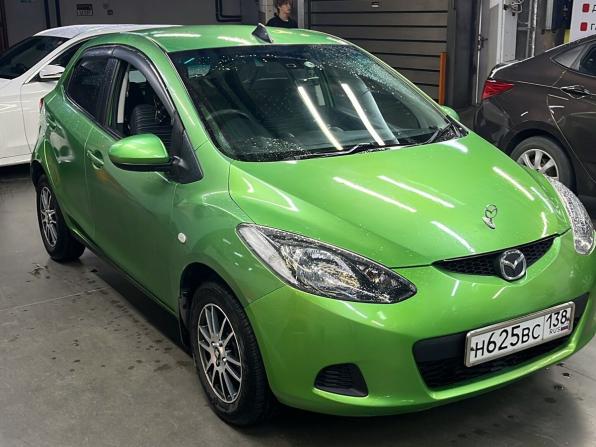Mazda Demio III (DE) с пробегом 2010 года, цена 440 000 рублей, 246298 км, хэтчбек, Автокод Объявления