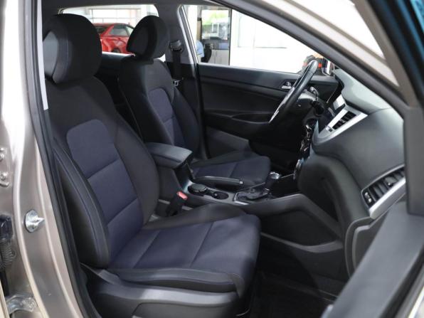 Hyundai Tucson III с пробегом 2016 года, цена 2 129 000 рублей, 114730 км, внедорожник, Автокод Объявления