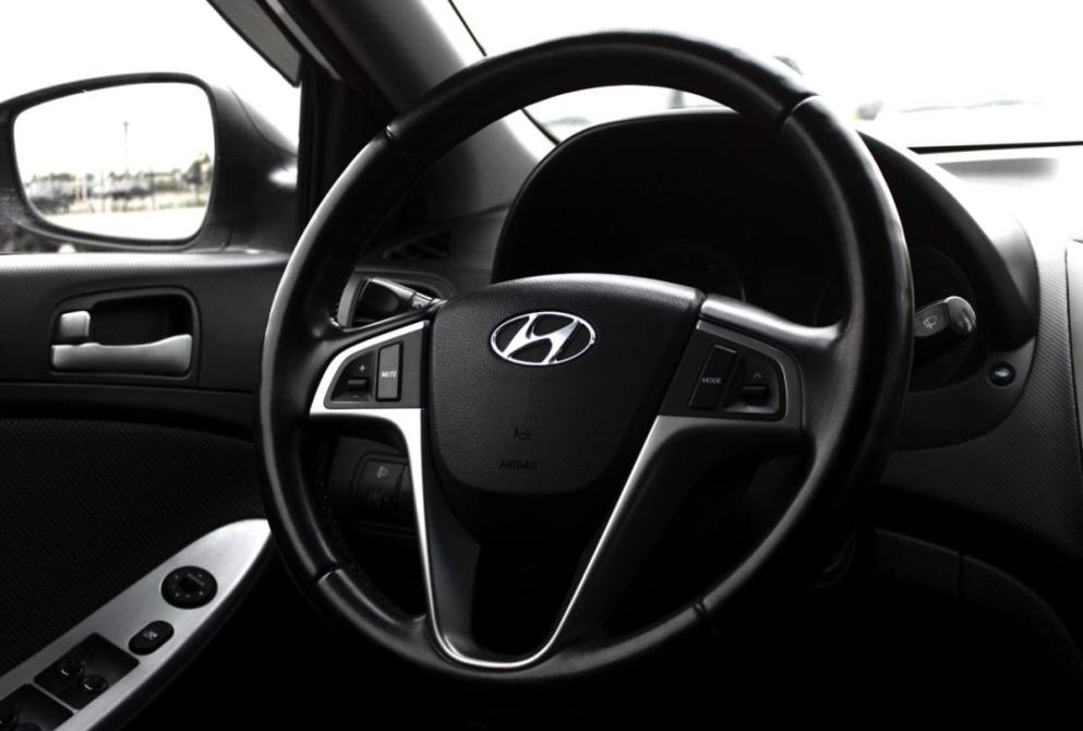 Hyundai Solaris I Саратов  - изображение 17
