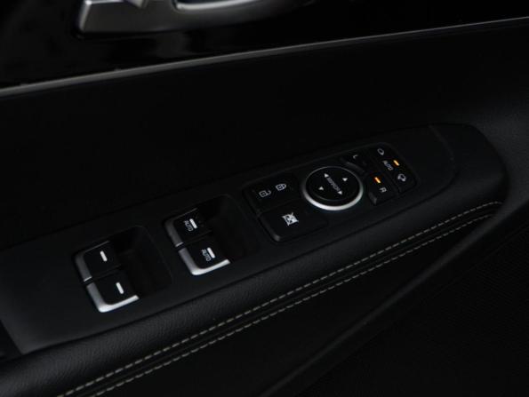 Kia Sorento III Prime Рестайлинг с пробегом 2017 года, цена 3 249 050 рублей, 132085 км, внедорожник, Автокод Объявления