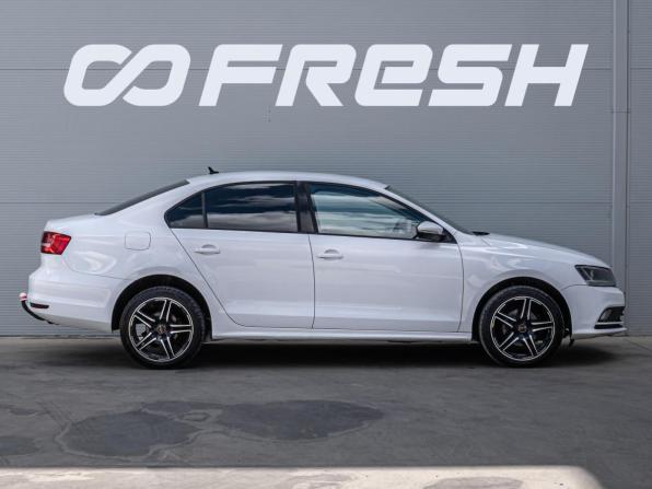 Volkswagen Jetta VI с пробегом 2015 года, цена 960 000 рублей, 268880 км, седан, Автокод Объявления