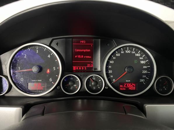 Volkswagen Touareg I Рестайлинг с пробегом 2008 года, цена 1 140 000 рублей, 270613 км, внедорожник, Автокод Объявления