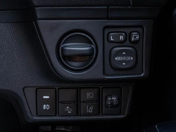 Toyota Corolla XI (E160 E170) Рестайлинг 2 с пробегом 2018 года, цена 1 180 000 рублей, 171766 км, универсал, Автокод Объявления