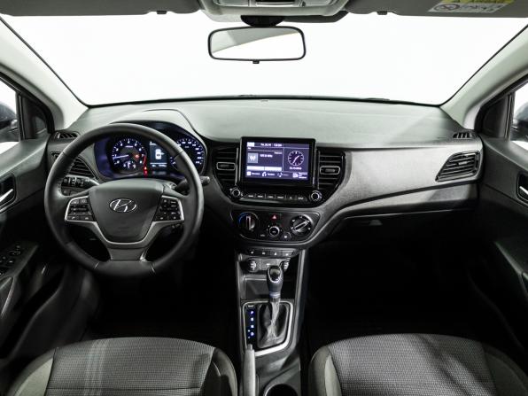 Hyundai Solaris II Рестайлинг с пробегом 2020 года, цена 1 599 700 рублей, 77134 км, седан, Автокод Объявления