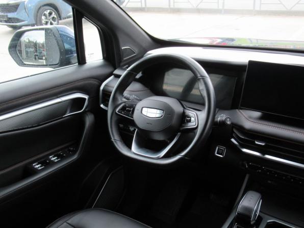 Geely Okavango I Рестайлинг с пробегом 2023 года, цена 2 460 000 рублей, 44258 км, внедорожник, Автокод Объявления