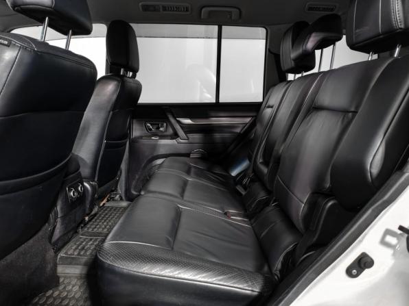 Mitsubishi Pajero IV Рестайлинг 1 с пробегом 2011 года, цена 1 749 000 рублей, 125716 км, внедорожник, Автокод Объявления