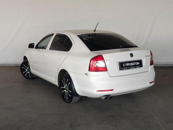 Skoda Octavia II (A5) Рестайлинг с пробегом 2012 года, цена 979 000 рублей, 174000 км, лифтбек, Автокод Объявления