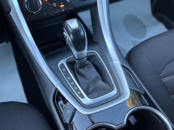 Ford Mondeo V с пробегом 2015 года, цена 1 240 000 рублей, 205402 км, седан, Автокод Объявления