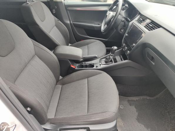 Skoda Octavia III (A7) Рестайлинг с пробегом 2018 года, цена 1 769 000 рублей, 162001 км, лифтбек, Автокод Объявления