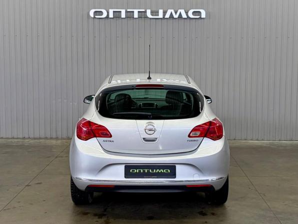 Opel Astra J Рестайлинг с пробегом 2014 года, цена 897 000 рублей, 165522 км, хэтчбек, Автокод Объявления