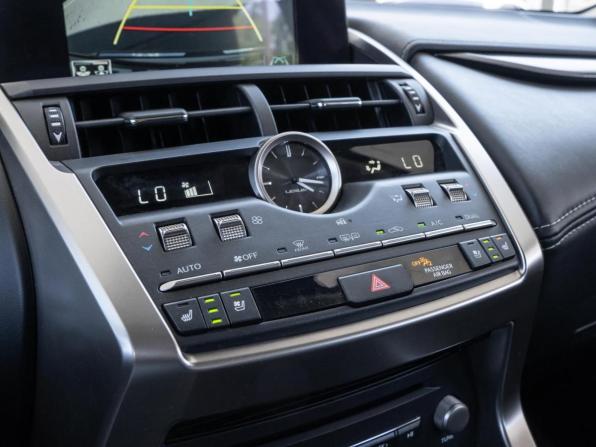 Lexus NX I Рестайлинг с пробегом 2019 года, цена 3 390 000 рублей, 113789 км, внедорожник, Автокод Объявления