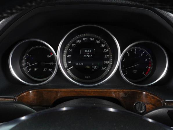 Mercedes-Benz E-Класс IV (W212 S212 C207) Рестайлинг с пробегом 2013 года, цена 2 050 000 рублей, 237437 км, седан, Автокод Объявления