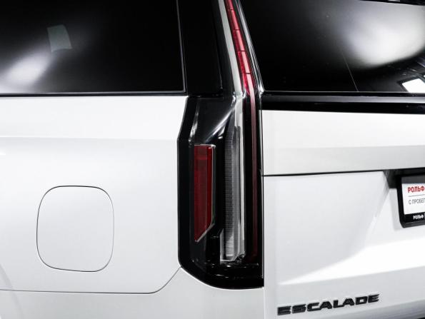Cadillac Escalade V с пробегом 2022 года, цена 9 650 000 рублей, 98882 км, внедорожник, Автокод Объявления