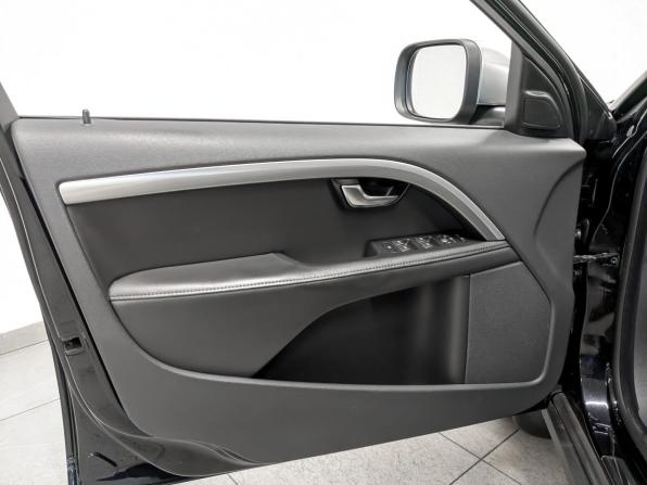 Volvo XC70 II с пробегом 2011 года, цена 2 150 000 рублей, 154814 км, универсал, Автокод Объявления