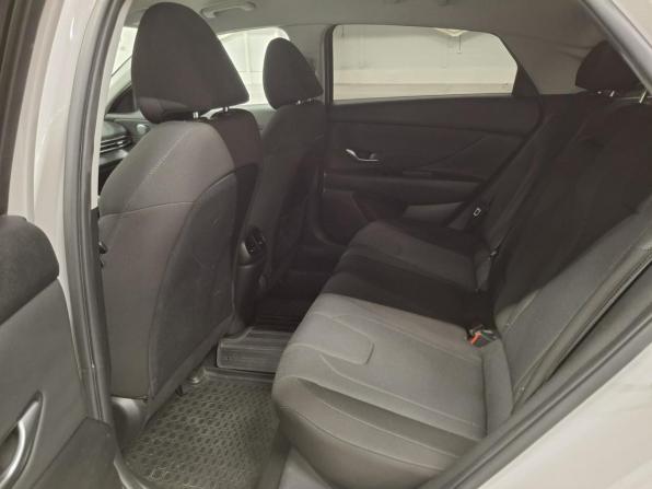 Hyundai Elantra VII (CN7) с пробегом 2021 года, цена 2 010 000 рублей, 90068 км, седан, Автокод Объявления