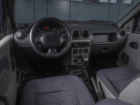 Renault Logan I с пробегом 2006 года, цена 699 000 рублей, 175073 км, седан, Автокод Объявления
